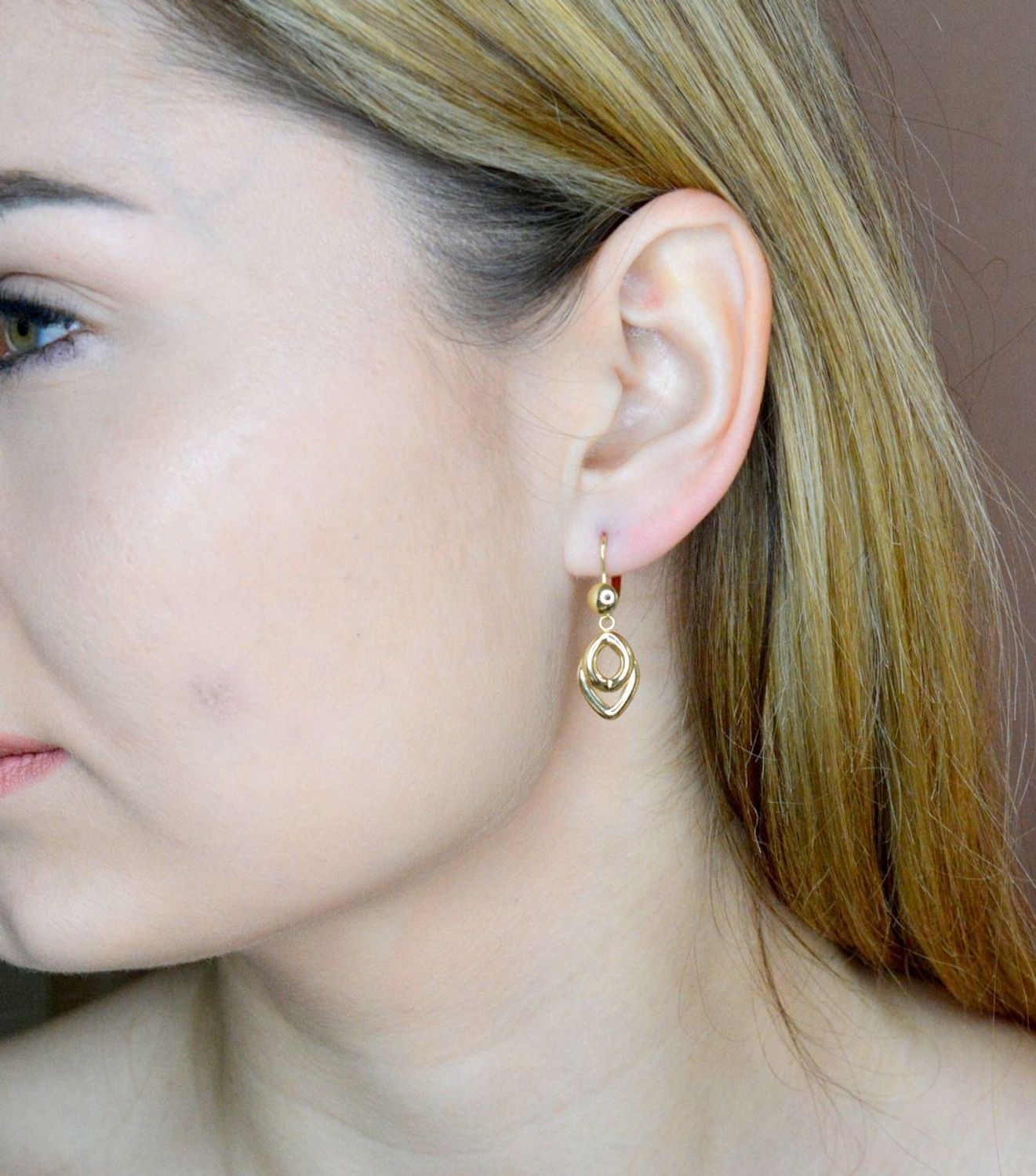 Złote kolczyki 585 wiszące w kształcie łezki KL 8643 585.jpg